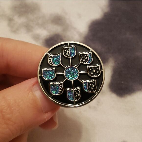 Cat Moon Phases enamel pin - Picture 2 of 4